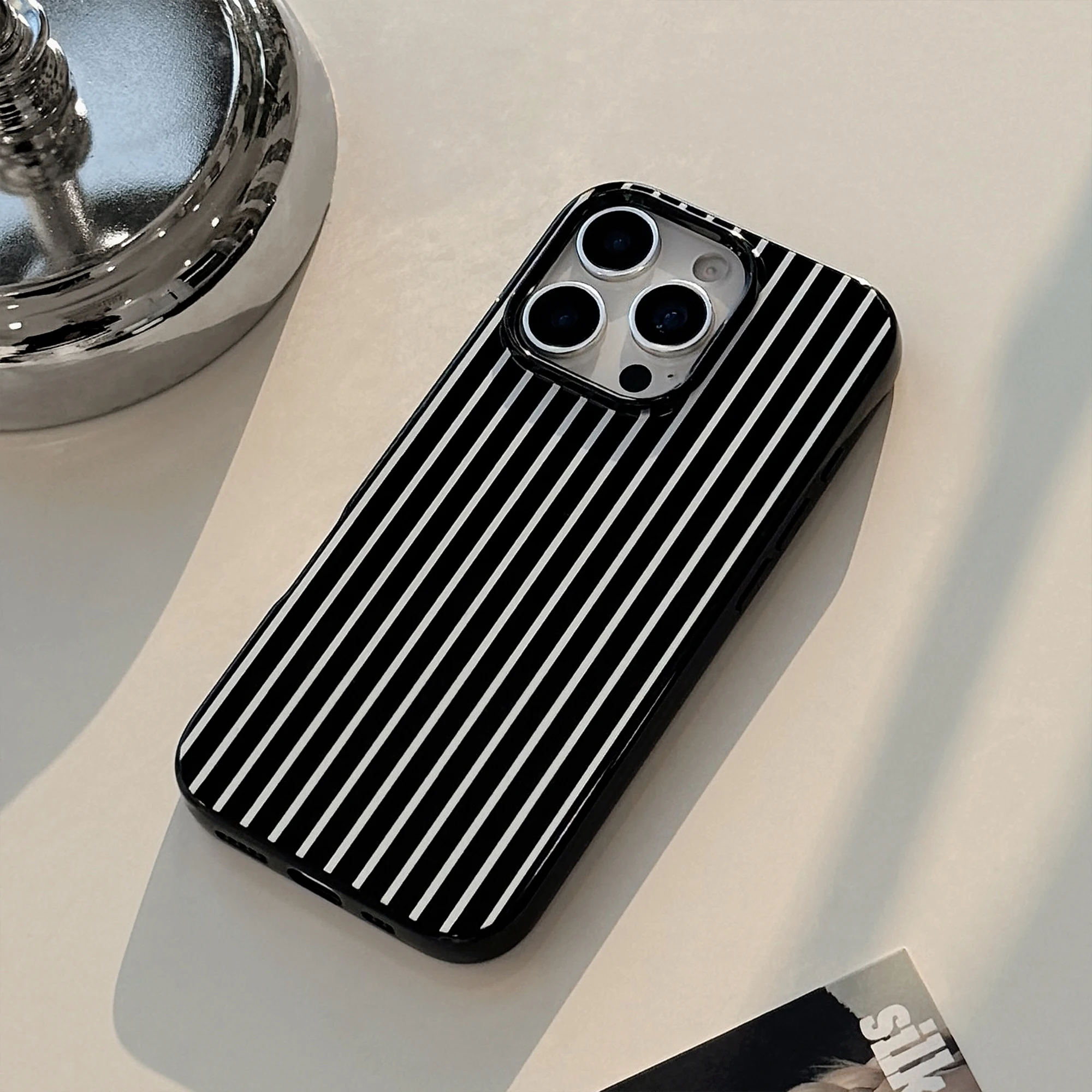 Retro Black White Lines With Z – Phone Cases Zebra recenzja i cena