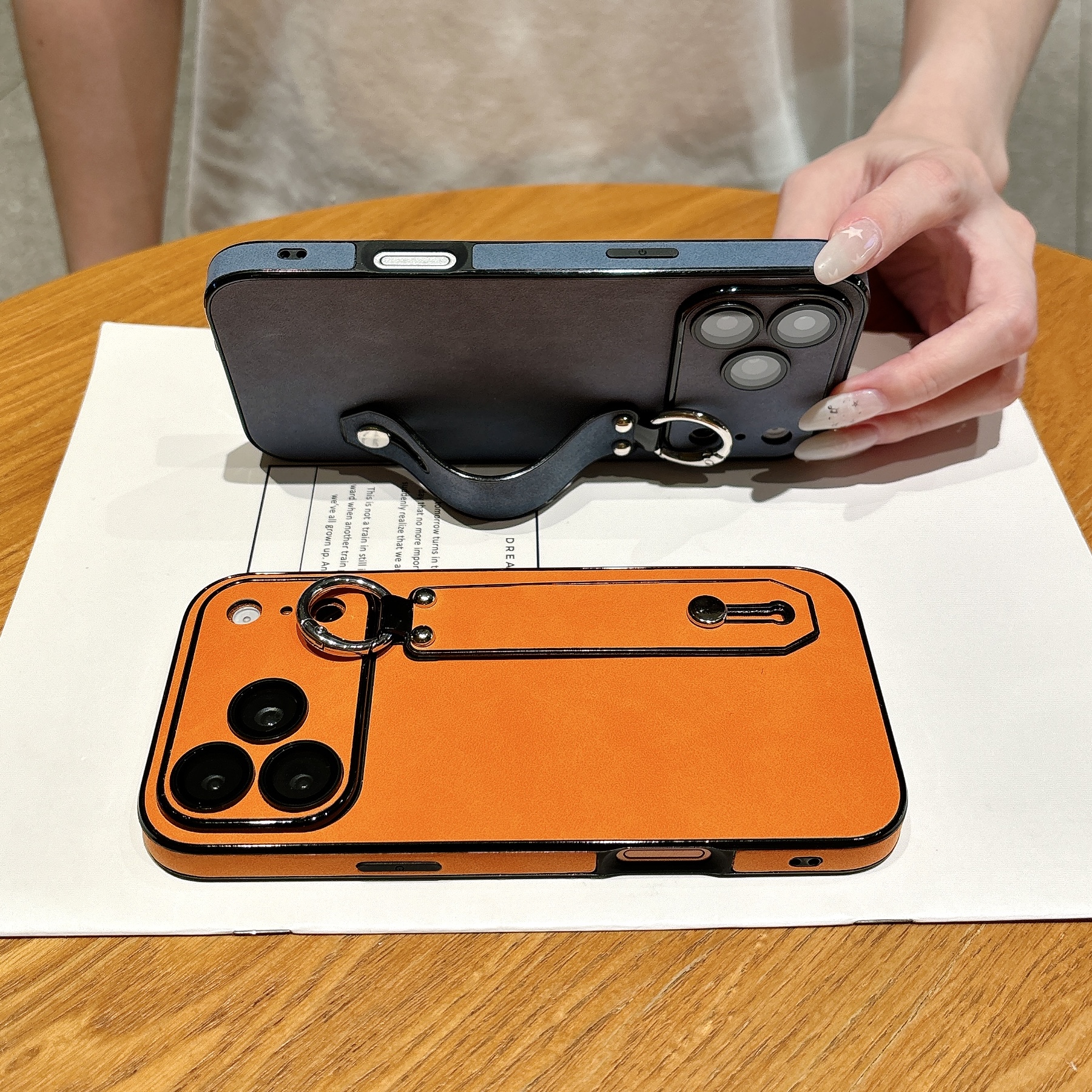 Suede Leather Wrist Strap Hold – Phone Cases Iphone 16 Pro Max recenzja i cena